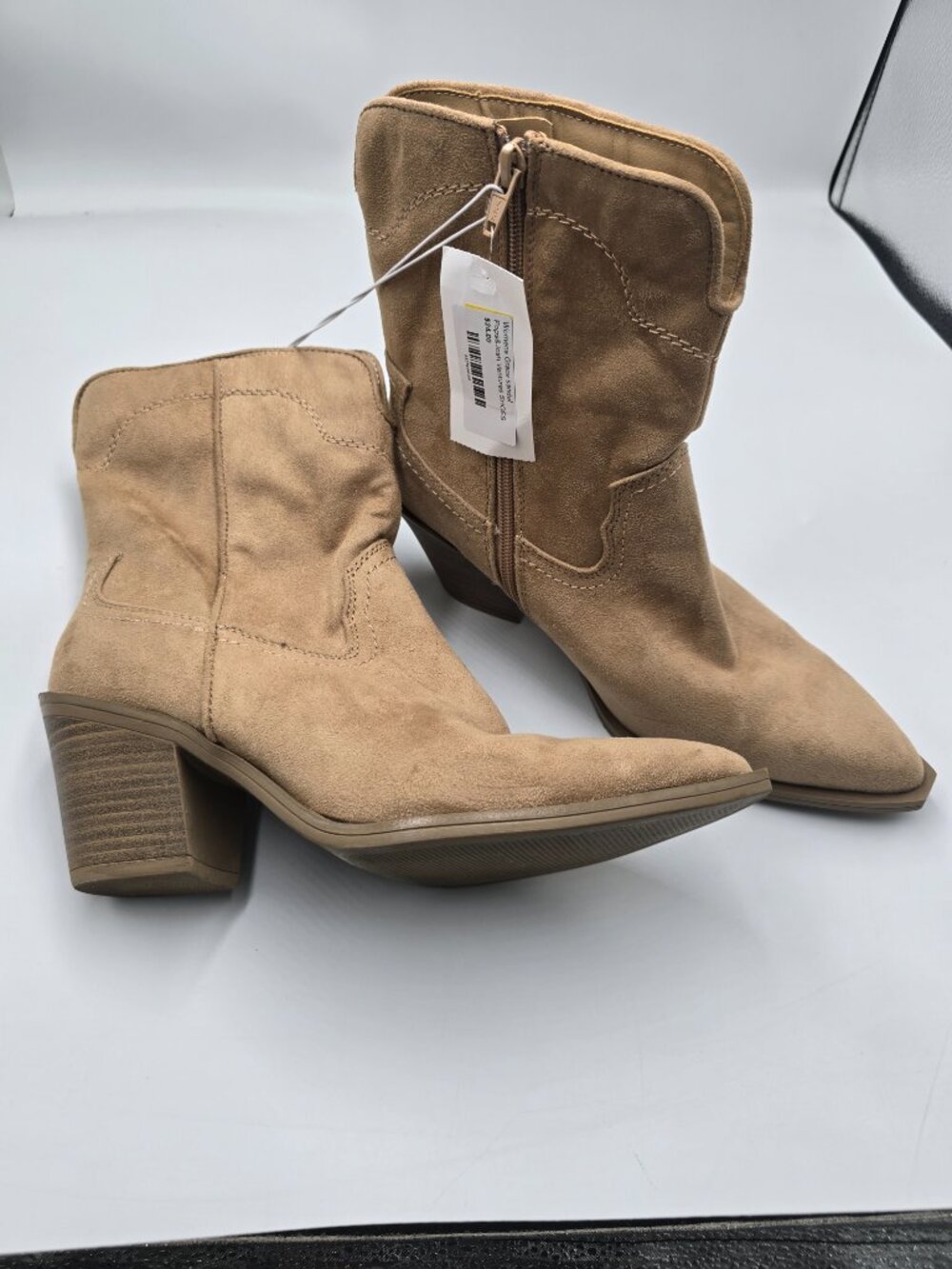 UniversalThread Boot - Picture 2 of 4